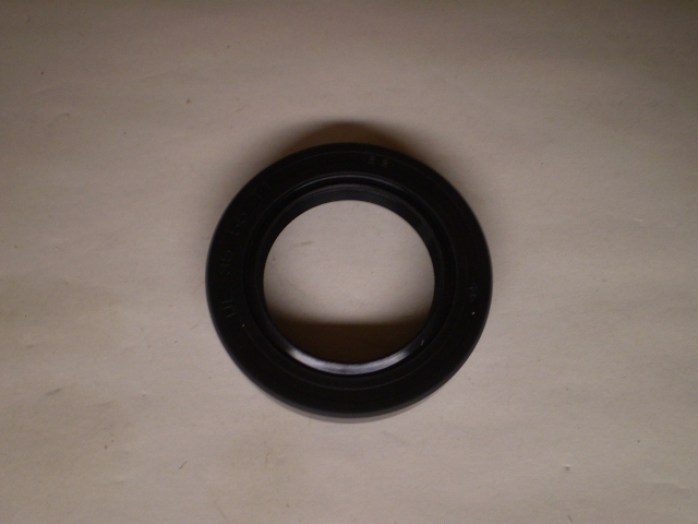 SUZ FRNT DIFFERENTIAL SIDE SEAL